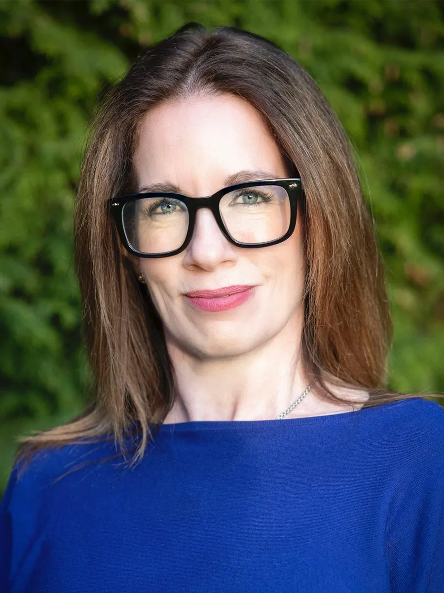 Portrait of Catherine Hartle-Driver, hypnotherapist